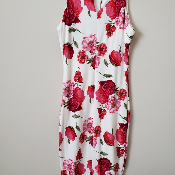 Dress - Picture 1 of 2